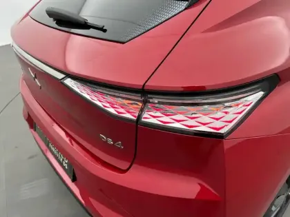 Photo 16 DS DS 4  Hybride E-Tense 225 EAT8