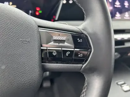 Photo 18 DS DS 4  Hybride E-Tense 225 EAT8