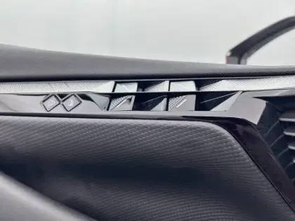 Photo 14 DS DS 4  Hybride E-Tense 225 EAT8