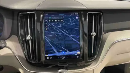 Photo 13 Volvo Xc60 Gén. II Ph2 NG Plus Style Dark 5