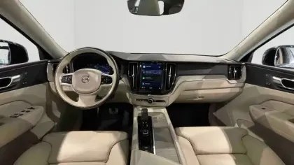 Photo 21 Volvo Xc60 Gén. II Ph2 NG Plus Style Dark 5