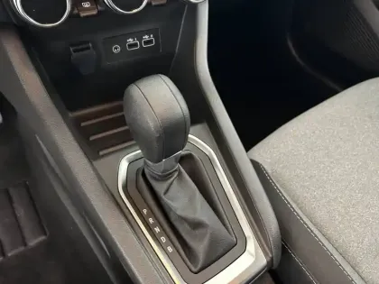 Photo 12 Renault Clio  E-Tech full hybrid 145 ch GSR2