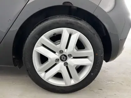 Photo 19 Renault Clio  E-Tech full hybrid 145 ch GSR2