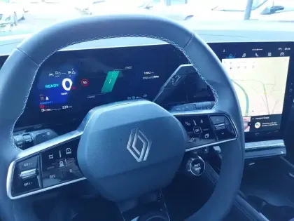 Photo 63 Renault Austral  E-Tech full hybrid 200 GSR2