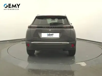 Photo 46 Peugeot 2008  PureTech 100 S&S BVM6