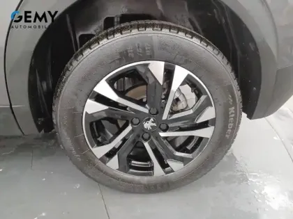 Photo 10 Peugeot 2008  PureTech 100 S&S BVM6