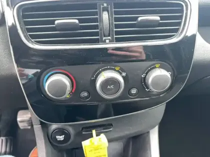 Photo 16 Renault Clio Gén. IV (B98) Ph2 Business 5