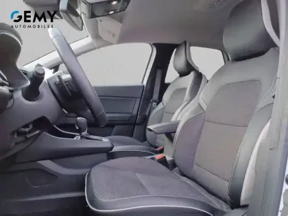 Photo 8 Renault Captur  TCe 140 EDC - 21