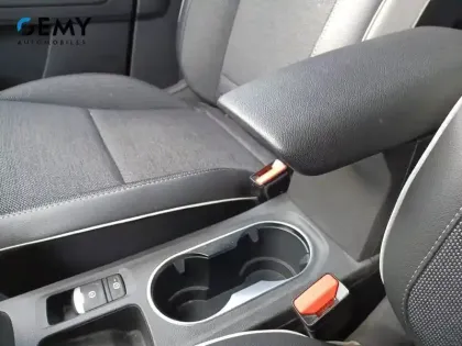 Photo 17 Renault Captur  TCe 140 EDC - 21