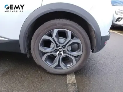 Photo 10 Renault Captur  TCe 140 EDC - 21