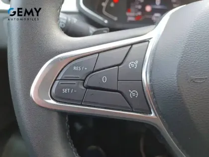 Photo 13 Renault Captur  TCe 140 EDC - 21