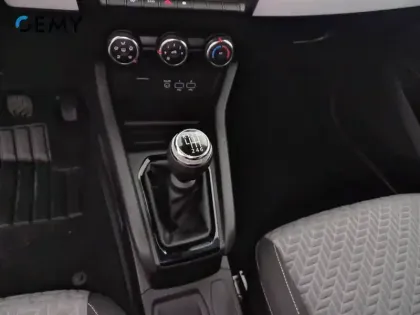 Photo 37 Renault Clio  Blue dCi 100