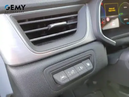 Photo 12 Renault Captur  E-Tech Plug-in 160 - 21