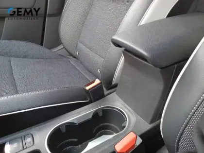 Photo 40 Renault Captur Gén. II (HJB) Ph1 Intens 5