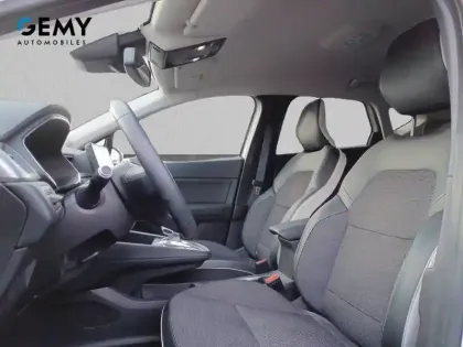 Photo 8 Renault Captur  E-Tech Plug-in 160 - 21