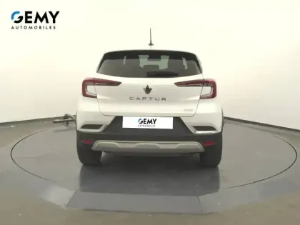Photo 48 Renault Captur  E-Tech Plug-in 160 - 21