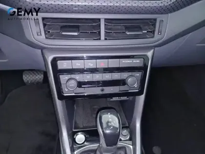 Photo 29 Volkswagen T-cross Gén. I Ph1 Carat 5