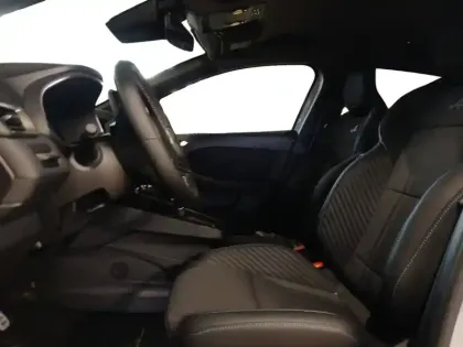 Photo 10 Renault Clio  E-Tech full hybrid 145 ch GSR2