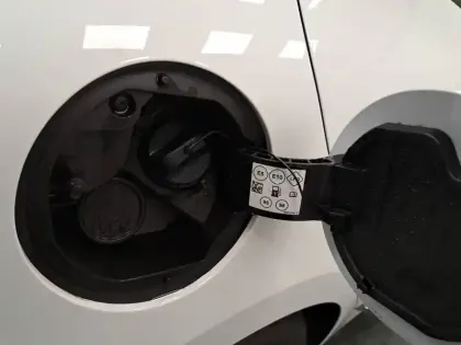 Photo 20 Renault Clio  Eco-G 100 GSR2