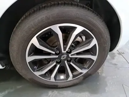 Photo 58 Renault Clio  Eco-G 100 GSR2