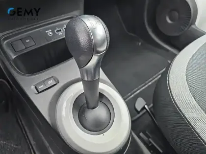 Photo 11 Renault Twingo  III E-Tech