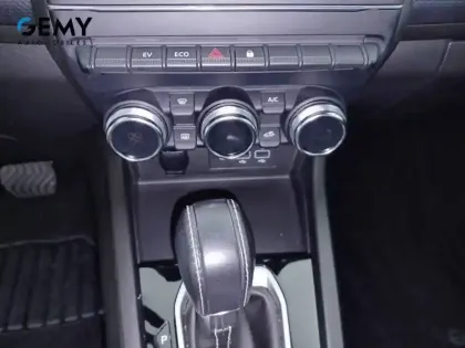 Photo 48 Renault Arkana  E-Tech 145