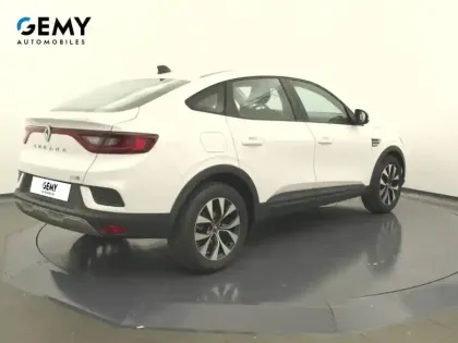 Photo 52 Renault Arkana  E-Tech 145