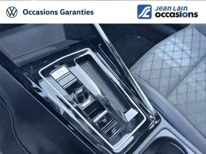 Photo 15 Volkswagen Golf  1.5 eTSI EVO2 150 DSG7