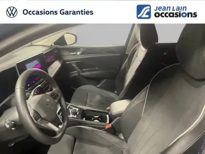 Photo 24 Volkswagen Tiguan Gén. III Ph1 Elegance 5