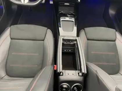 Photo 29 Mercedes CLA  Coupé 250 e 8G-DCT