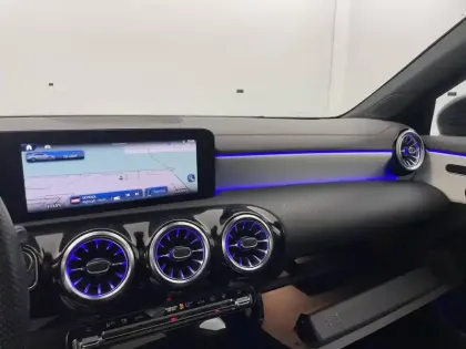 Photo 25 Mercedes CLA  Coupé 250 e 8G-DCT