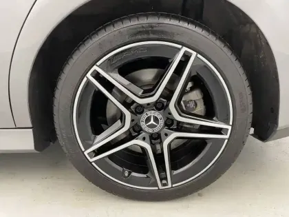 Photo 16 Mercedes CLA  Coupé 250 e 8G-DCT