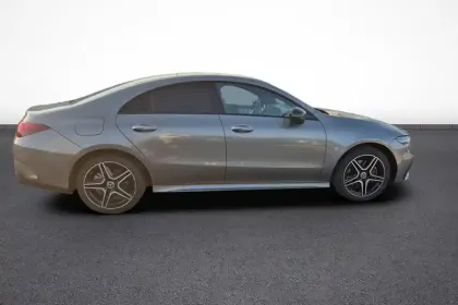 Photo 40 Mercedes CLA  Coupé 250 e 8G-DCT