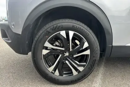 Photo 27 Peugeot 2008  PureTech 130 S&S BVM6