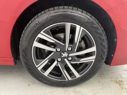 Photo 79 Peugeot 208 Gén. II Ph1 NG Allure 5