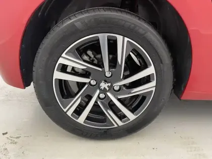 Photo 80 Peugeot 208 Gén. II Ph1 NG Allure 5