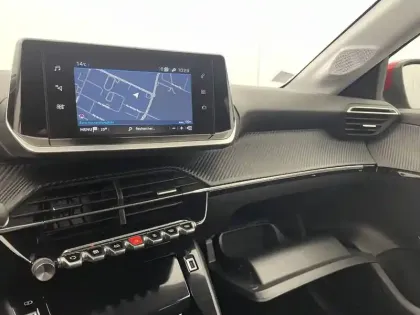 Photo 35 Peugeot 208  PureTech 100 S&S EAT8