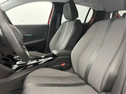 Photo 75 Peugeot 208 Gén. II Ph1 NG Allure 5