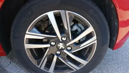 Photo 43 Peugeot 208 Gén. II Ph1 NG Allure 5