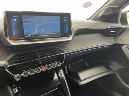 Photo 151 Peugeot 208  PureTech 100 S&S BVM6