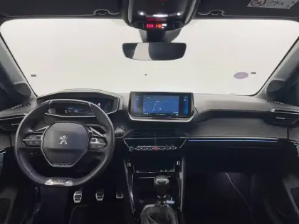 Photo 37 Peugeot 208  PureTech 100 S&S BVM6
