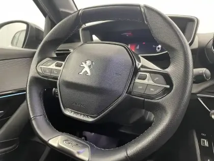 Photo 152 Peugeot 208  PureTech 100 S&S BVM6