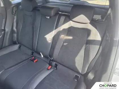 Photo 46 Mercedes GLA  180 d 8G-DCT