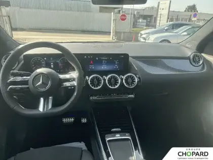 Photo 39 Mercedes GLA  180 d 8G-DCT