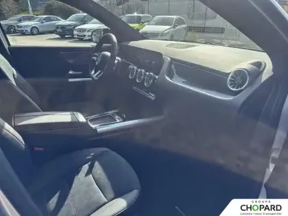 Photo 16 Mercedes GLA  180 d 8G-DCT