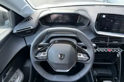 Photo 17 Peugeot 208  Hybrid 110 ch e-DCS6