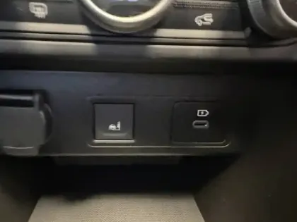 Photo 38 Dacia Sandero  ECO-G 100 GSR2