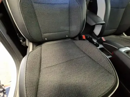 Photo 32 Renault Captur  TCe 90 - 21