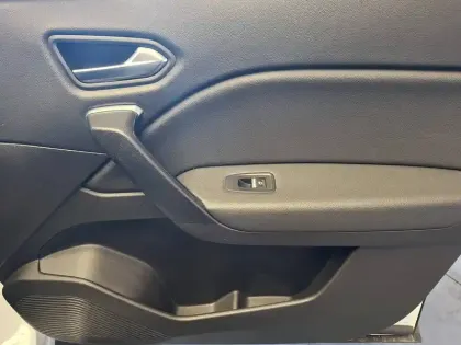 Photo 76 Renault Captur  TCe 90 - 21