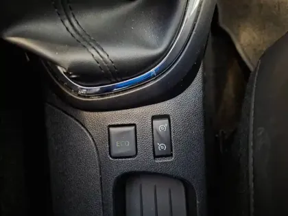 Photo 124 Renault Captur  dCi 90 Energy eco²